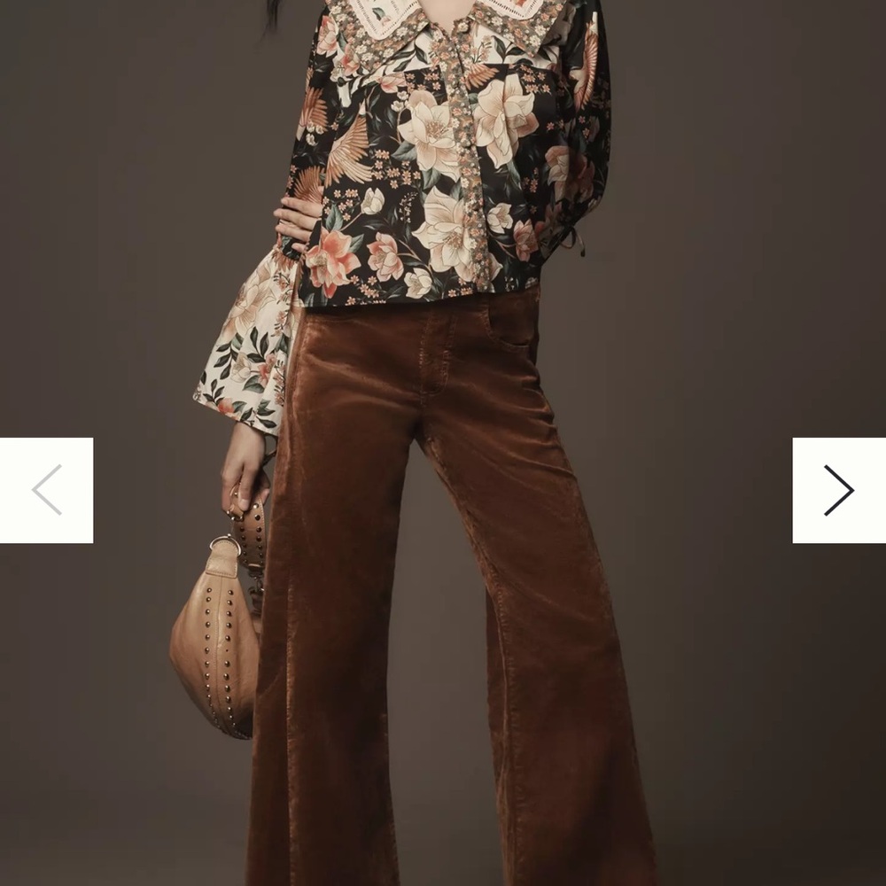 THE ADI MID-RISE FRAYED RELAXED FLARE JEANS BY PILCRO: VELVET EDITION